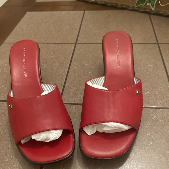 Tommy HilFiger Red Shoes - Picture 2 of 8